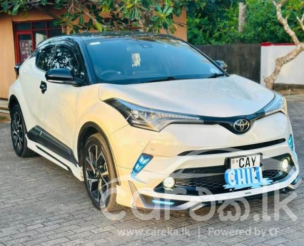 TOYOTA C-HR 2017