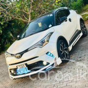 TOYOTA C-HR 2017