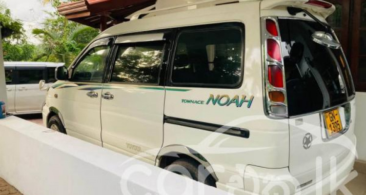 TOYOTA NOAH KR42 1998