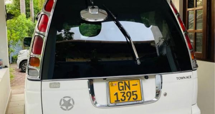 TOYOTA NOAH KR42 1998
