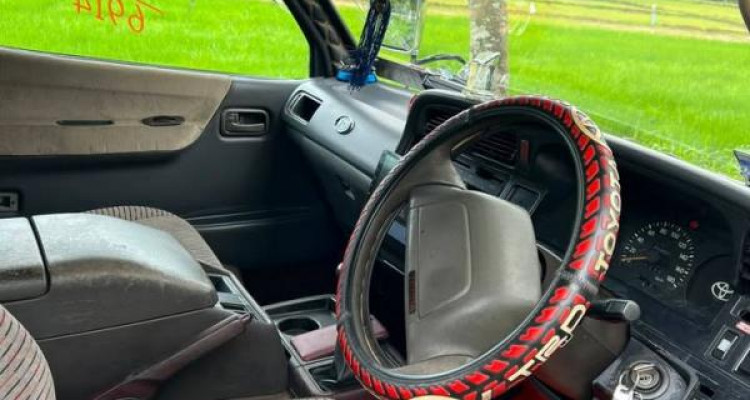 TOYOTA DOLPHIN 1992