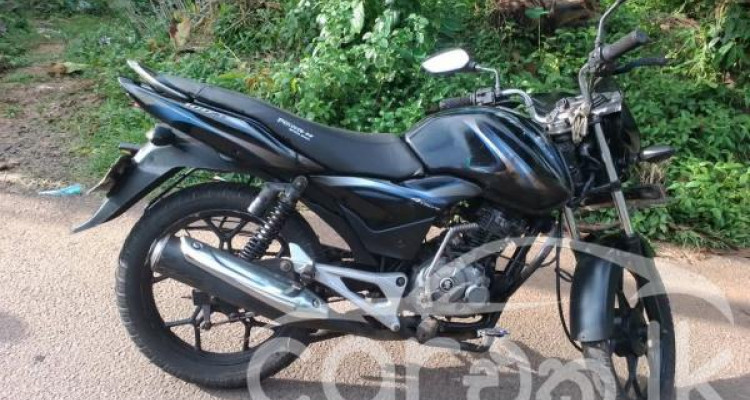 BAJAJ DISCOVER 2015
