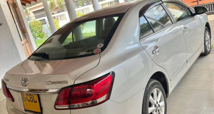 TOYOTA PREMIO 2020