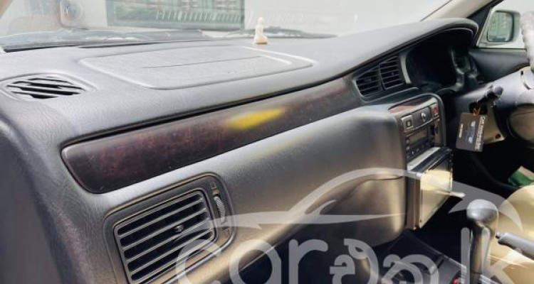 NISSAN BLUEBIRD SU14 1999
