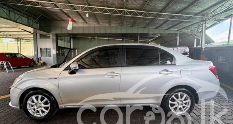 TOYOTA AXIO 2014