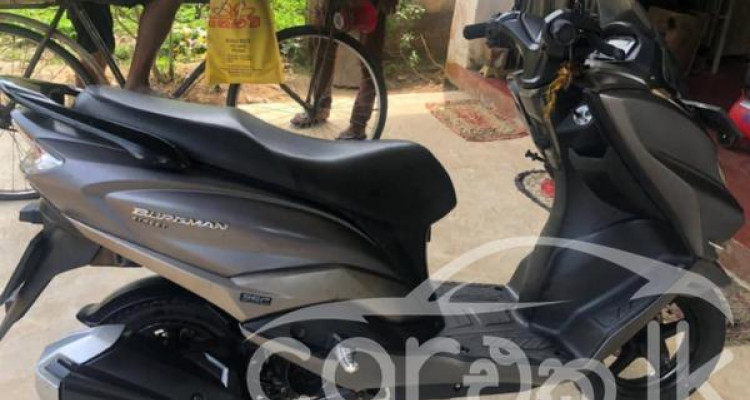 SUZUKI BURGMAN 2019