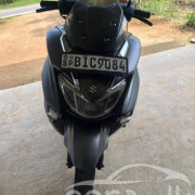 SUZUKI BURGMAN 2019