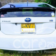 TOYOTA PRIUS 2011
