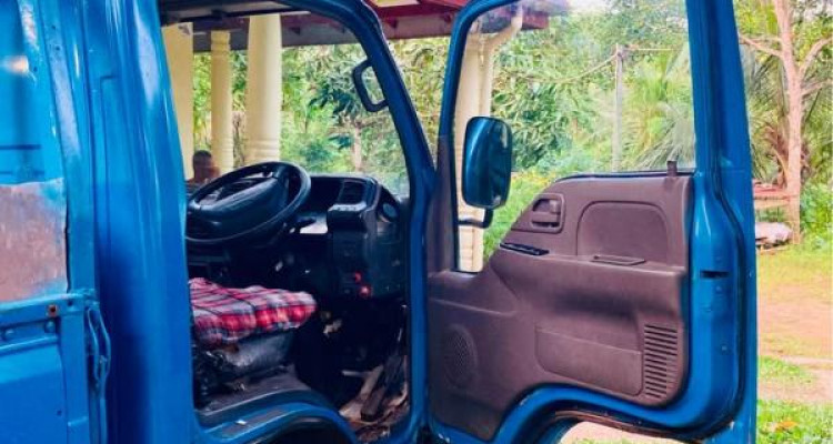 ISUZU ELF 1983
