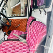 MITSUBISHI MINICAB 2002