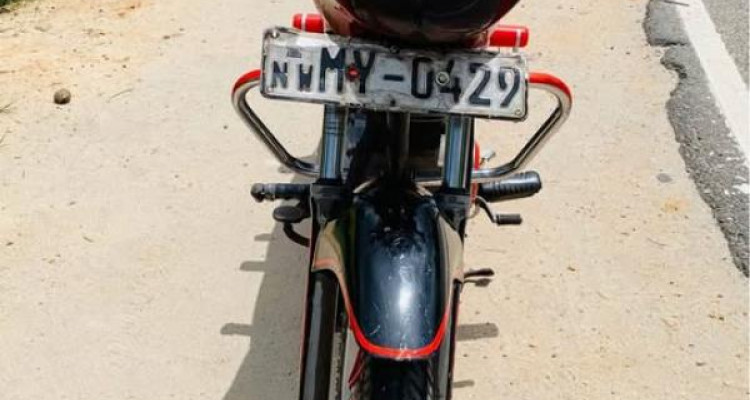 BAJAJ CT100 2006