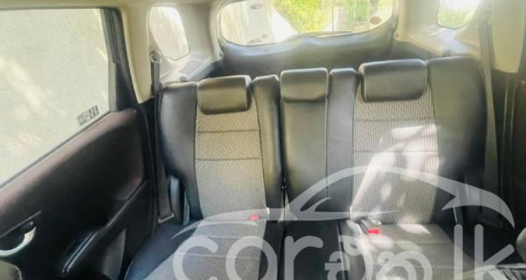 HONDA FIT SHUTTLE 2012