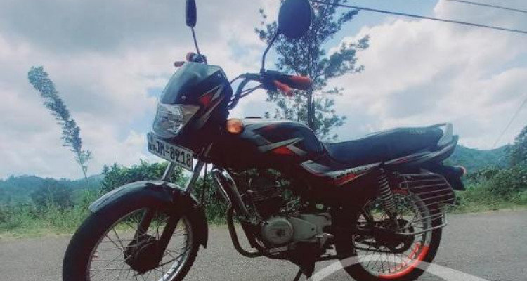 BAJAJ CT100 2004