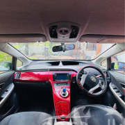 TOYOTA PRIUS 2010