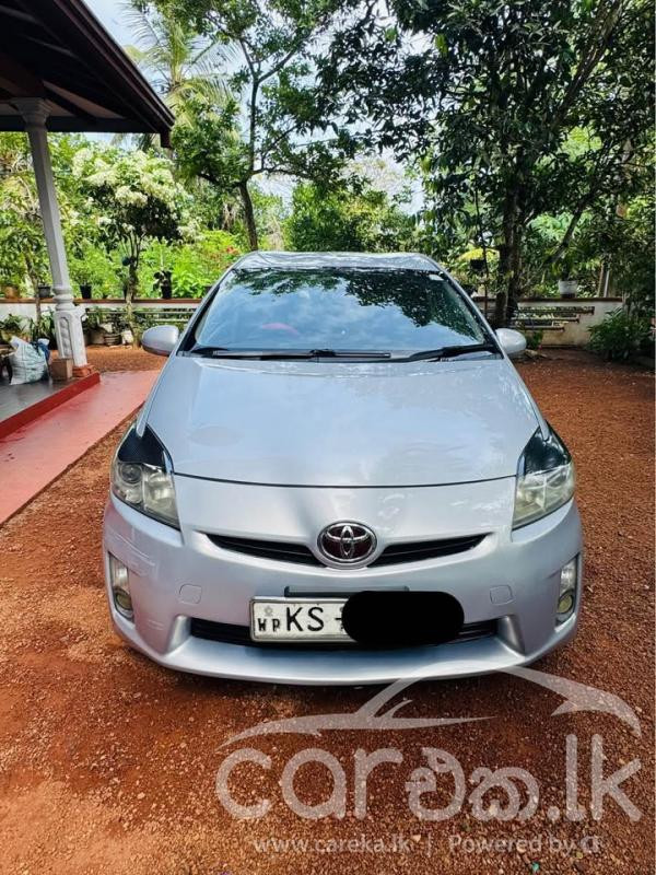 TOYOTA PRIUS 2010