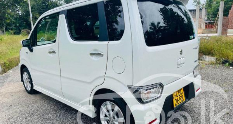SUZUKI WAGON R STINGRAY 2018