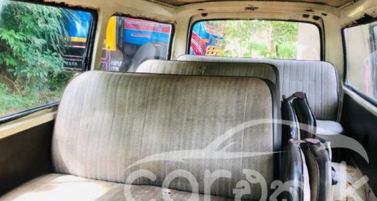TOYOTA HIACE LH20 1980