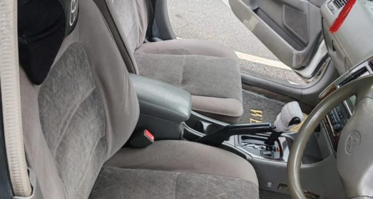TOYOTA CARINA 2001