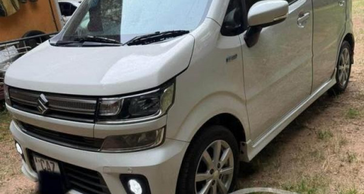 SUZUKI WAGON R FZ 2017