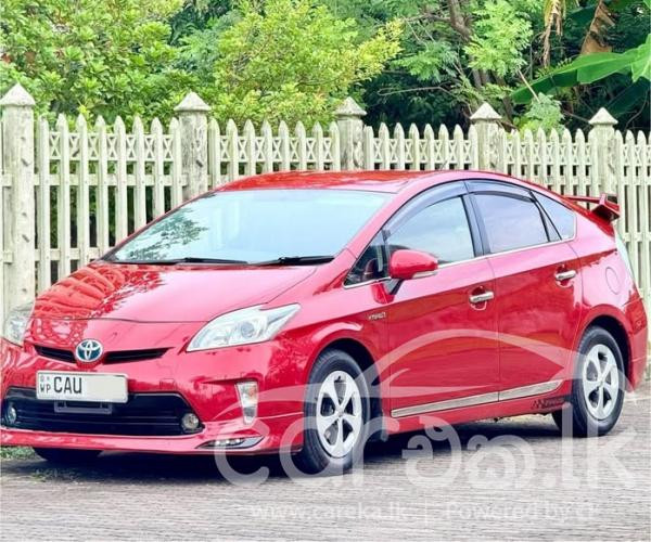 TOYOTA PRIUS 2012