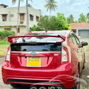 TOYOTA PRIUS 2012
