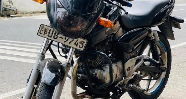 BAJAJ PULSAR 150 2006
