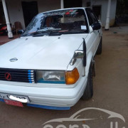 NISSAN TRAD SUNNY 1987