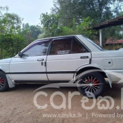 NISSAN TRAD SUNNY 1987