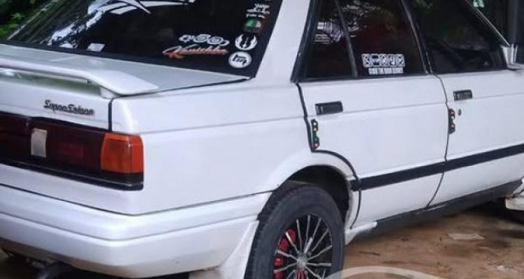 NISSAN TRAD SUNNY 1987