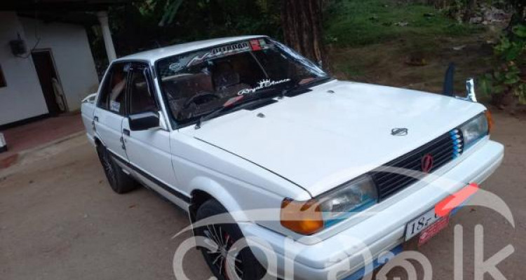 NISSAN TRAD SUNNY 1987