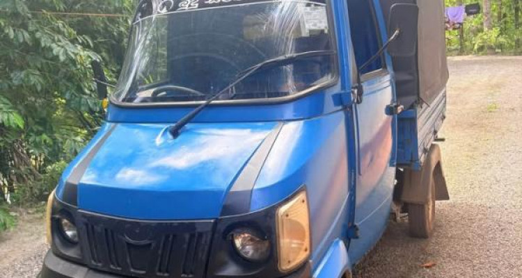 MAHINDRA GIO 2010