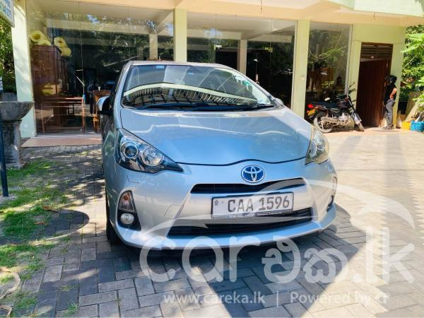 TOYOTA AQUA 2014