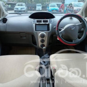 TOYOTA VITZ 2010