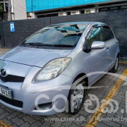 TOYOTA VITZ 2010