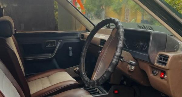 MITSUBISHI LANCER BOX 1981