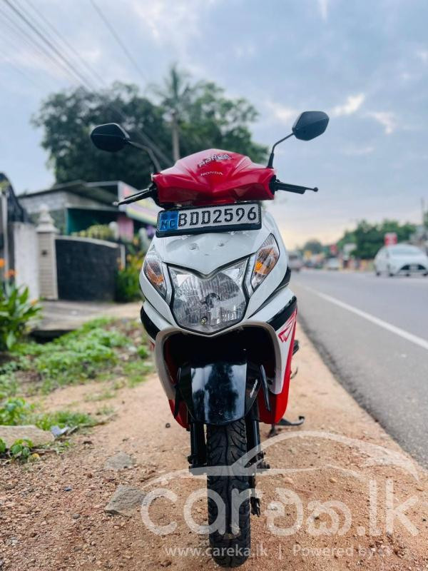 HONDA DIO 2015