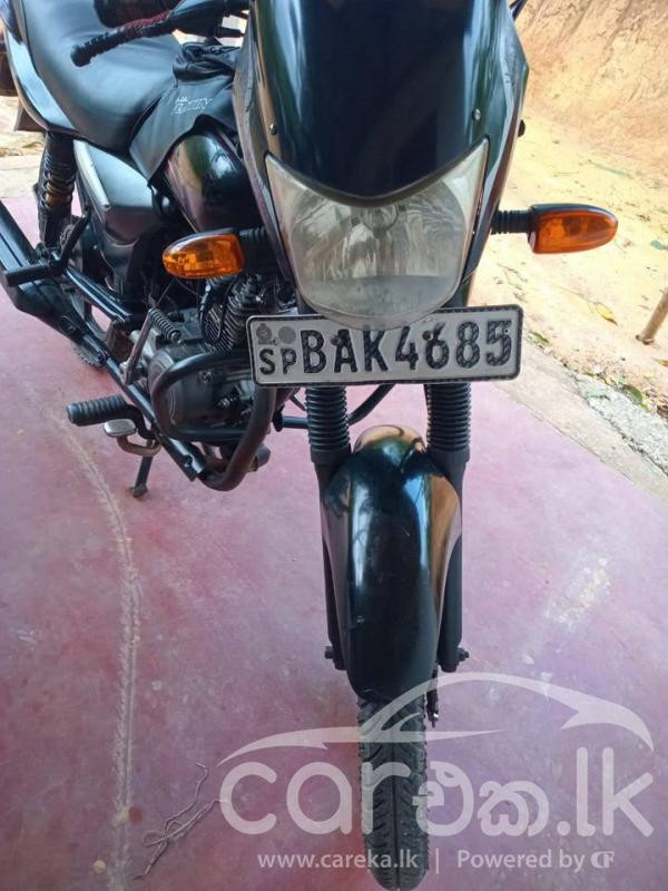 BAJAJ PLATINA 2013