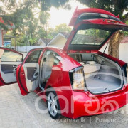 TOYOTA PRIUS 2011