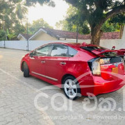 TOYOTA PRIUS 2011