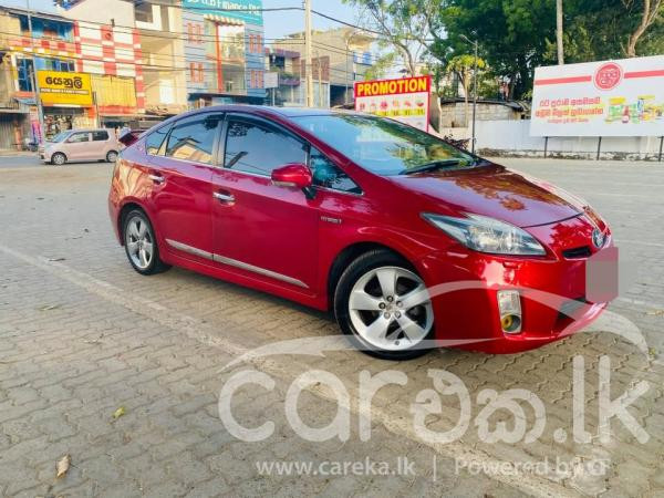 TOYOTA PRIUS 2011