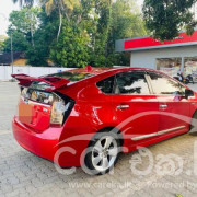 TOYOTA PRIUS 2011