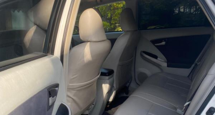 TOYOTA PRIUS 2011