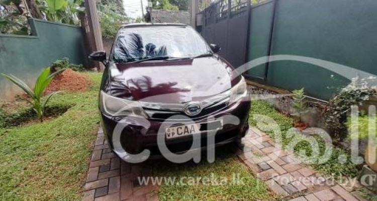 TOYOTA AXIO 2014