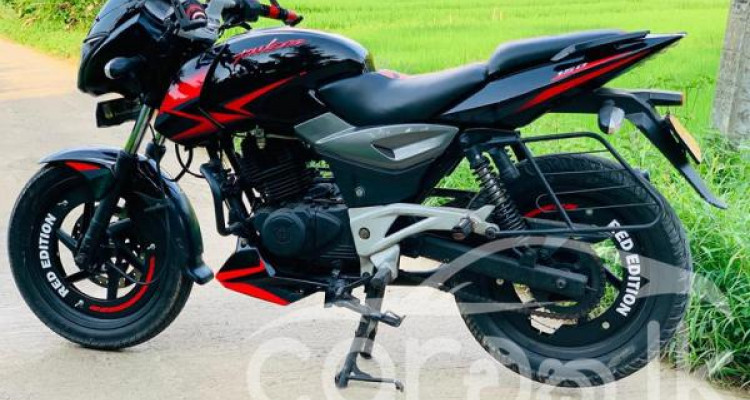 BAJAJ PULSAR 180 2010