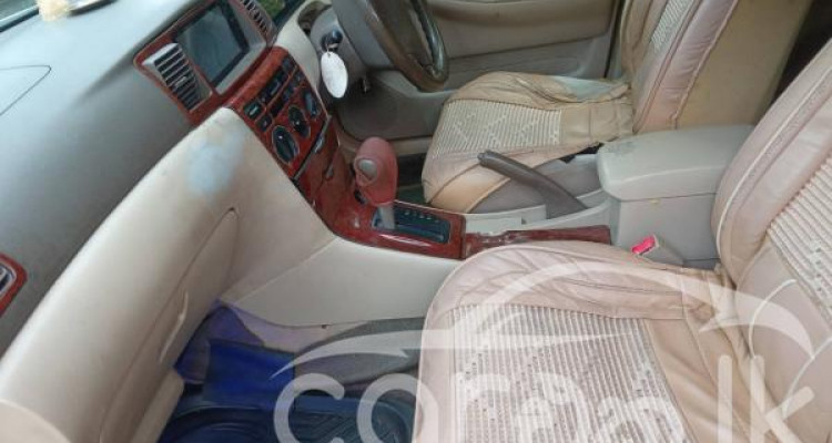 TOYOTA COROLLA 121 2001
