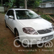 TOYOTA COROLLA 121 2001