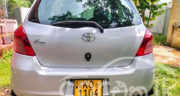 TOYOTA VITZ 2007