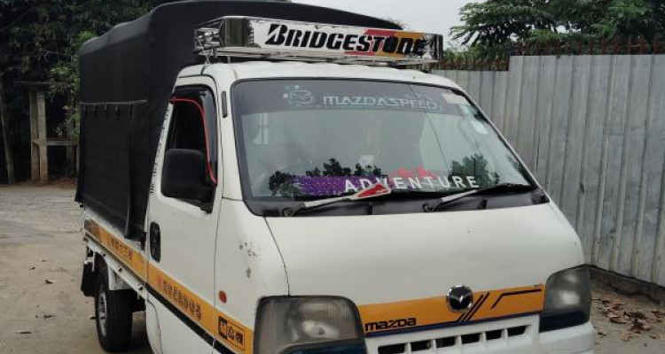 MAZDA SCRUM 2001