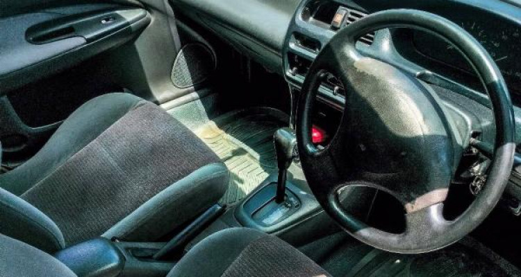 MAZDA FAMILIA 1996