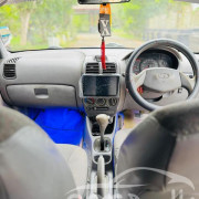 HYUNDAI ACCENT 2001